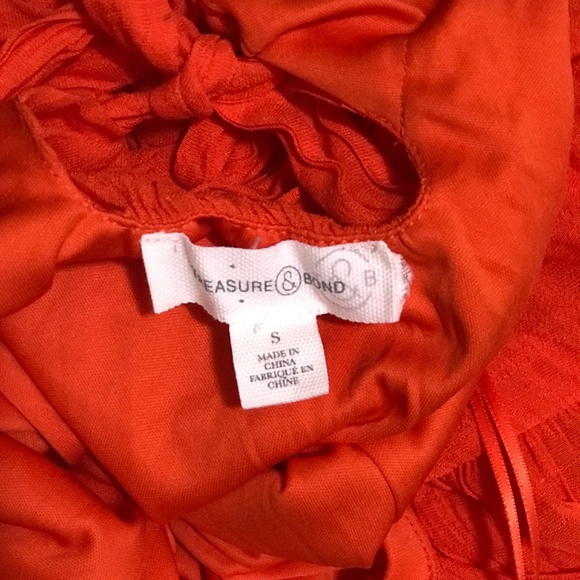 TREASURE & BOND Tie Back Halter Maxi Dress In Orange Cherry - Picture 6 of 7